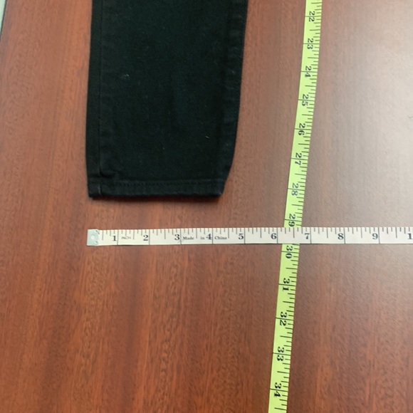 Levi’s 721 High-Rise Skinny - Picture 3 of 6